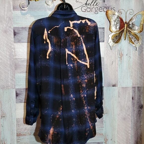 Lucky Sz L Blue Black Plaid Upcycled Drip Bleached 3/4 Button Blouse Very Soft! - Picture 6 of 9